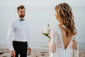 Why You Should Choose a Beach Wedding